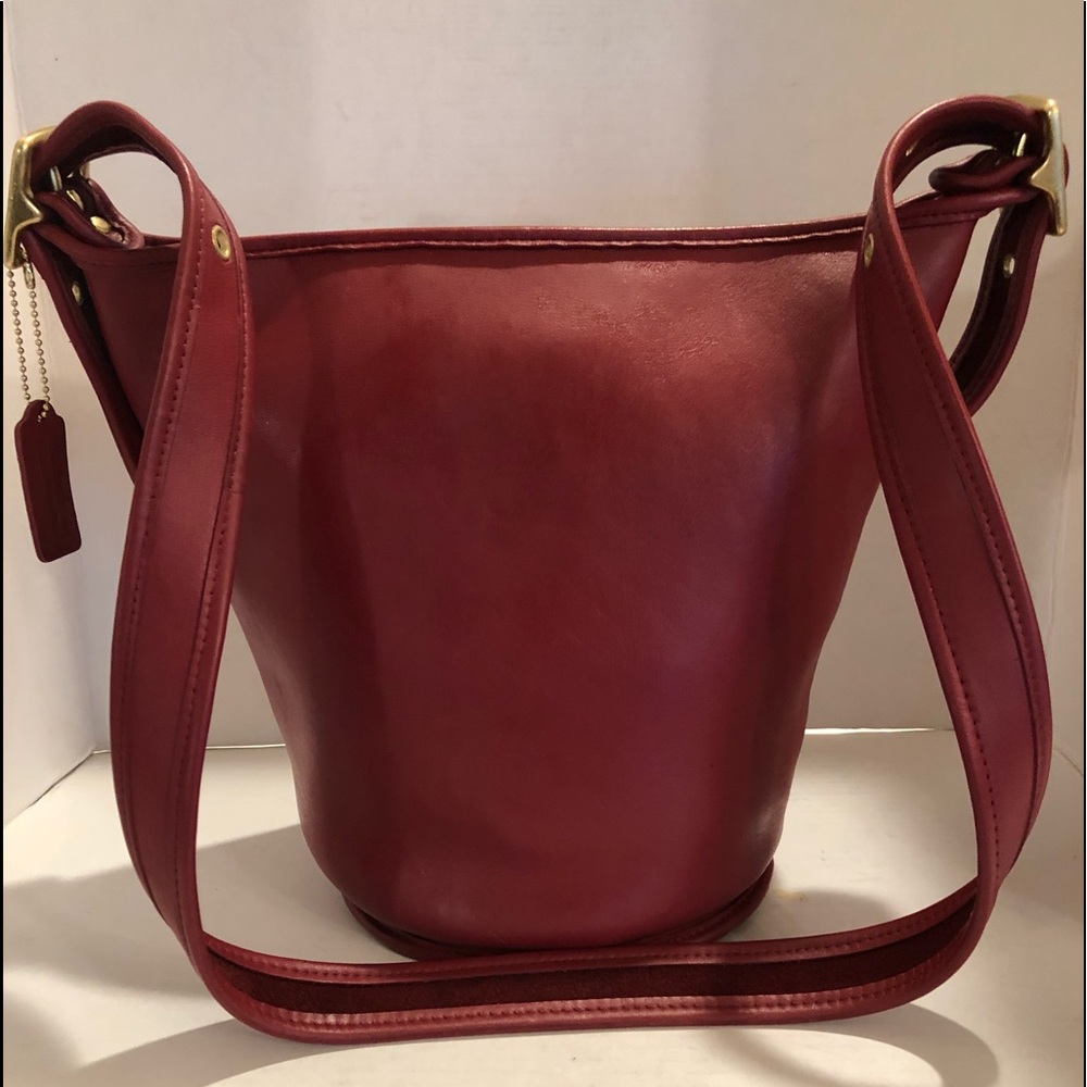 Authentic Classic Coach Helens Legacy Bucket Bag